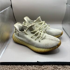 Yeezy 350 v2 butter